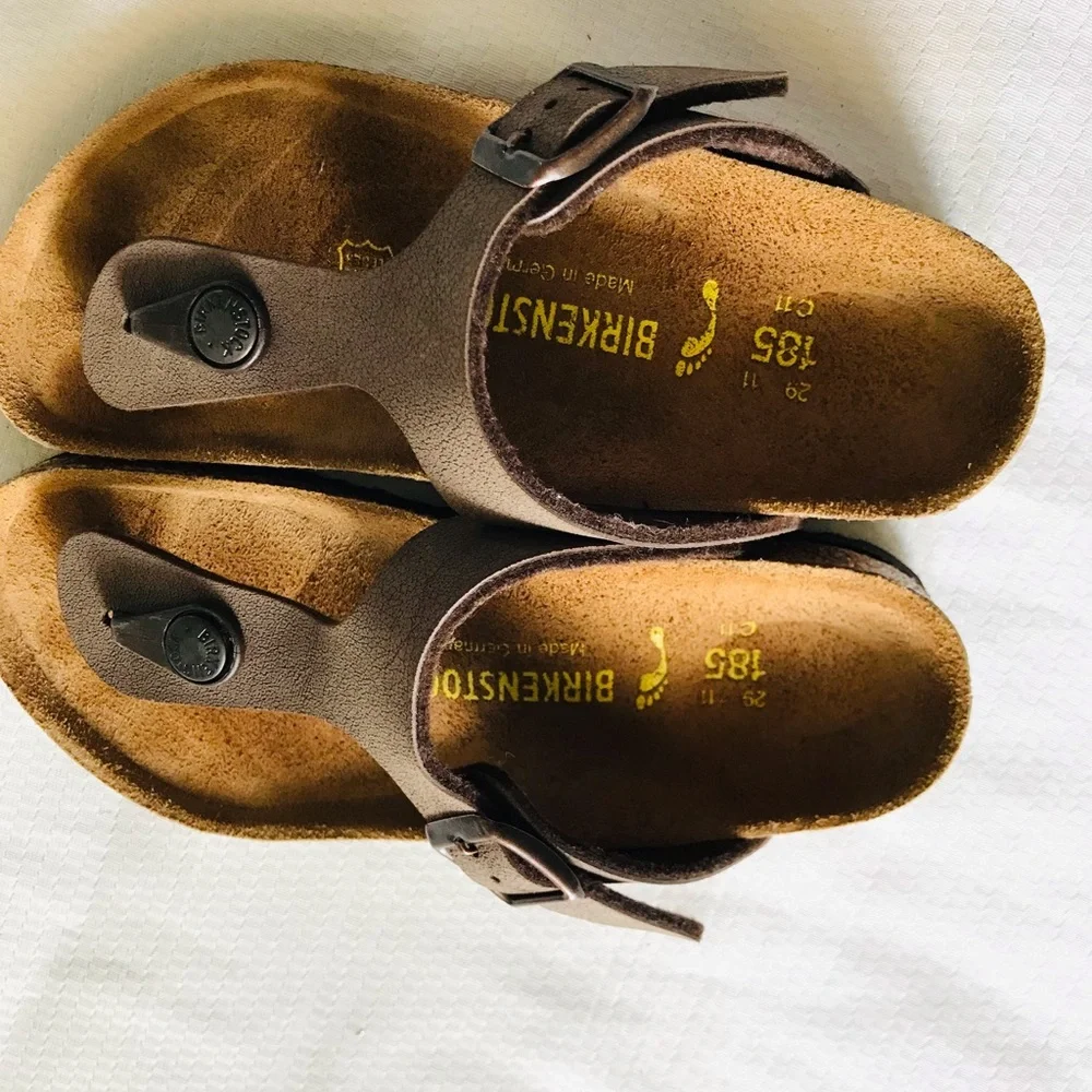 Birkenstock‎ Brown Sandals Classic Two-Strap Design